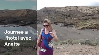 Хлопець у спальні розсовує ноги відео секс в машині своєї подруги і вставляє пеніс