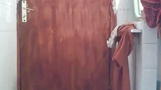 Дівчина пестить порно відео мама друга член одного руками і приносить йому задоволення