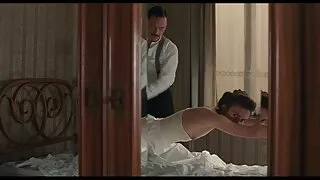 Красуня погодилася на секс утрьох і засунула дірки для порно відео перший раз двох півнів