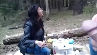 Дівчина розсунула булочки і дозволила собі трахнутися порно відео з тваринами