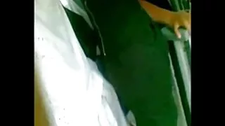 Чоловік домінує над дівчиною еротика порно відео в наручниках і трахає її